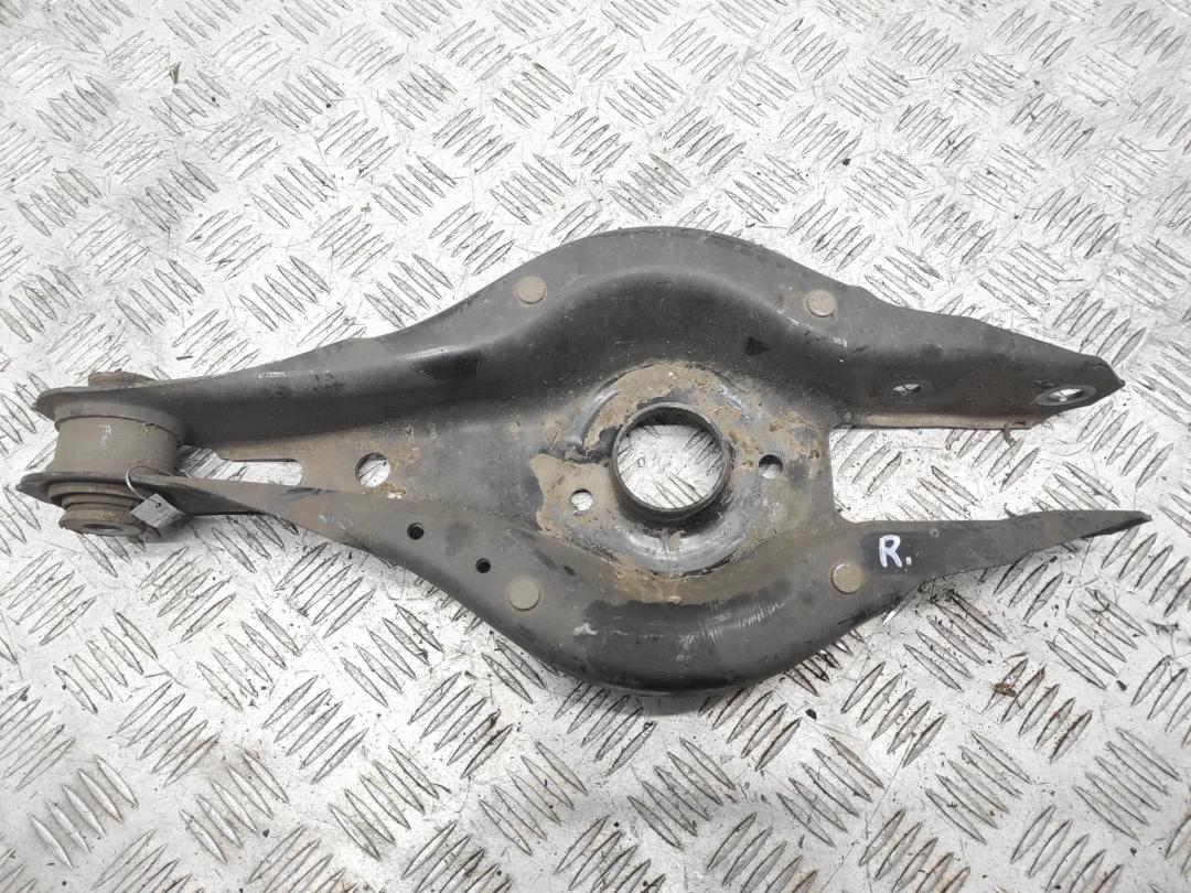 рычаг задний BMW 3 F30/F31 2013, 2.0 л., дизель, АКПП, чёрный, седан, 6792541