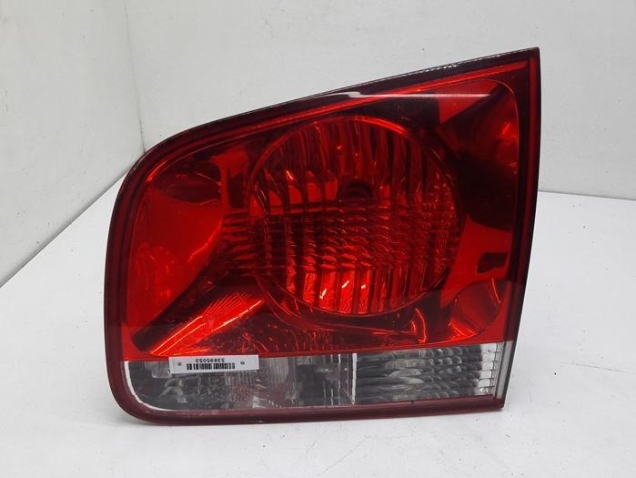 фонарь крышки багажника правый Volkswagen Touareg 2006, 2.5 л., дизель, АКПП, серый, внедорожник 5 дв., 7L6945094S