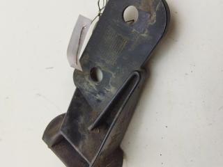 кронштейн переднего бампера BMW 3 E36 1997, 1.8 л., бензин, МКПП, серый, универсал, 8122578