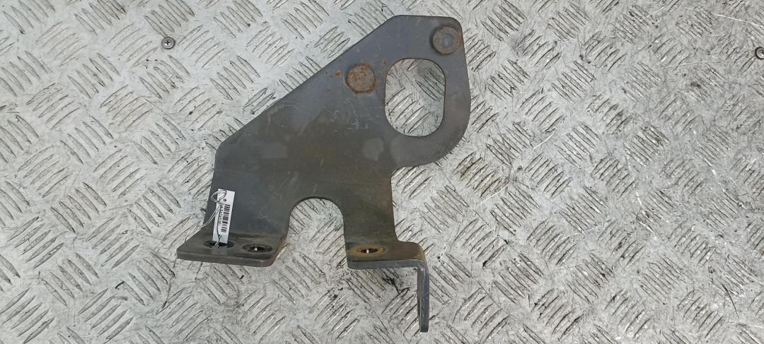 кронштейн (крепление) Mercedes-Benz Atego 2005, 6.4 л., дизель, АКПП, чёрный, 9733100253