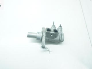 цилиндр тормозной главный Ford Fiesta 5 поколение [рестайлинг] 2007, 1.3 л., бензин, МКПП, чёрный, хетчбэк 3 дв.