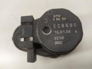 моторчик заслонки печки BMW 5 серия E60/E61 2006, 2.5 л., дизель, МКПП, серый, универсал, 6942994