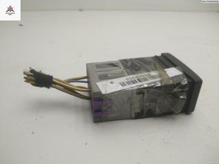 кнопка корректора фар Audi A4 B5 [рестайлинг] 1998, 1.6 л., бензин, МКПП, чёрный, универсал, 8D0941301