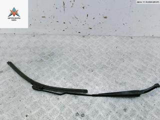 Щеткодержатель (поводок стеклоочистителя) передний Volvo V70 2 поколение 2001, 2.4 л., бензин, АКПП, чёрный, универсал