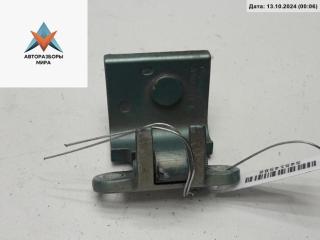 петля крышки багажника Volkswagen Passat B5 1999, зелёный, универсал