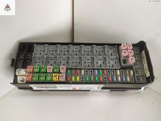 блок предохранителей Land Rover Range Rover Sport 1 поколение 2007, 2.7 л., дизель, АКПП, серый, внедорожник 5 дв., YMB507260C