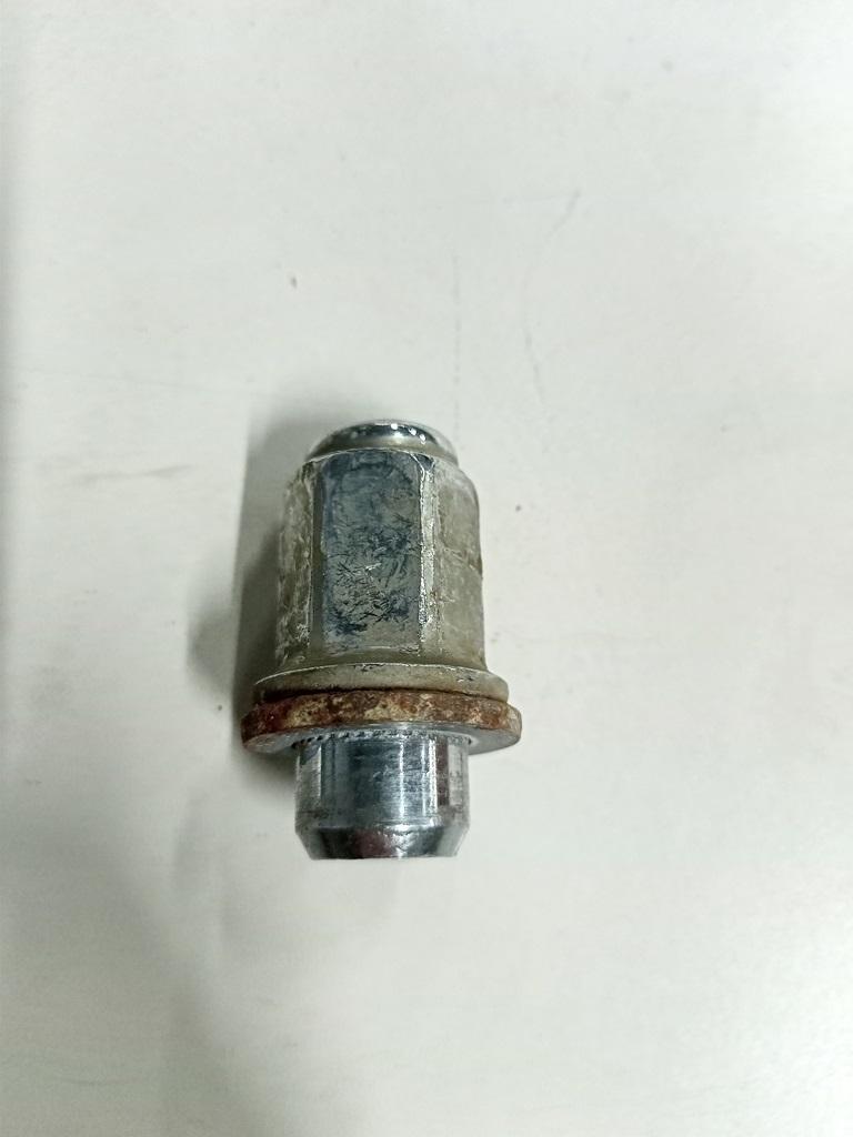 болт колесный Toyota RAV4 XA10 1996, 2.0 л., бензин, АКПП, зелёный, внедорожник 3 дв., 9094201058