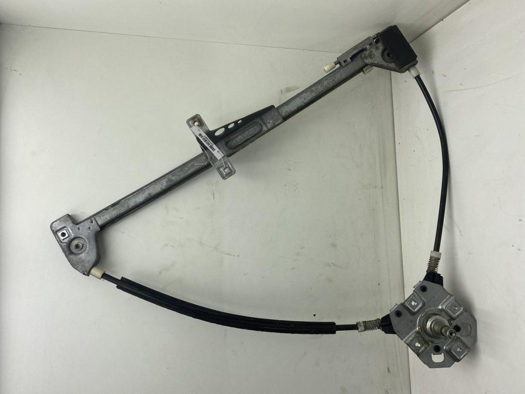 стеклоподъемник передний правый Audi 90 89/B3 1989, 2.3 л., бензин, МКПП, серый, седан - фото №1
