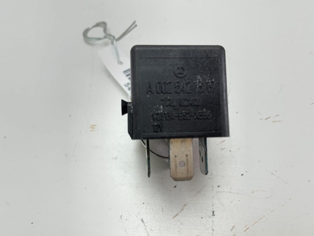 реле (прочие) Mercedes-Benz S-Class W220 2002, 3.2 л., дизель, АКПП, чёрный, седан, 0025421319