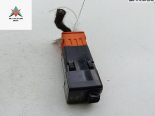 кнопка (выключатель) Saab 9-3 2 поколение 2002, 2.0 л., бензин, МКПП, чёрный, хетчбэк 5 дв., 5471073