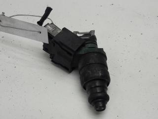 форсунка SEAT Toledo 1999, 1.6 л., бензин, МКПП, красный, седан, 037906031AA