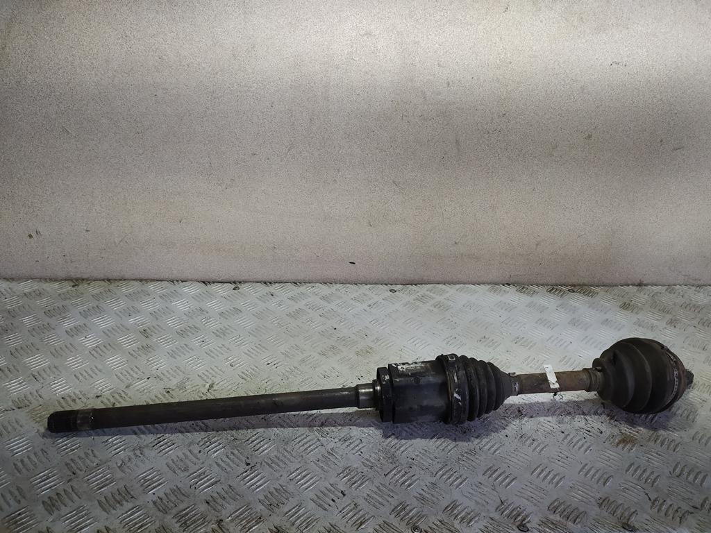 полуось передняя правая (приводной вал, ШРУС) BMW X5 E53 2006, 3.0 л., дизель, АКПП, чёрный, внедорожник 5 дв.