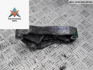 кронштейн КПП Volkswagen Golf 5 поколение 2005, 2.0 л., дизель, МКПП, хетчбэк 5 дв.