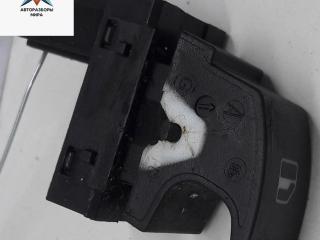 кнопка стеклоподъемника переднего правого Volkswagen Tiguan 1 поколение 2009, 2.0 л., дизель, МКПП, чёрный, внедорожник 5 дв., 7L6959855B