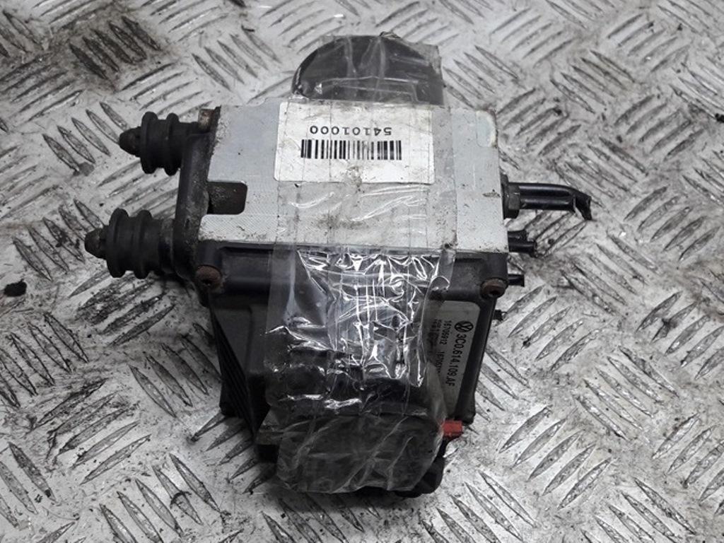 блок ABS Volkswagen Passat B6 2007, 2.0 л., дизель, МКПП, серый, универсал, 3C0614109AF