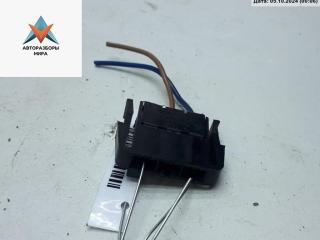 разъем (фишка) проводки Volkswagen Passat B3 1992, 1.8 л., бензин, МКПП, синий, универсал, 321945248