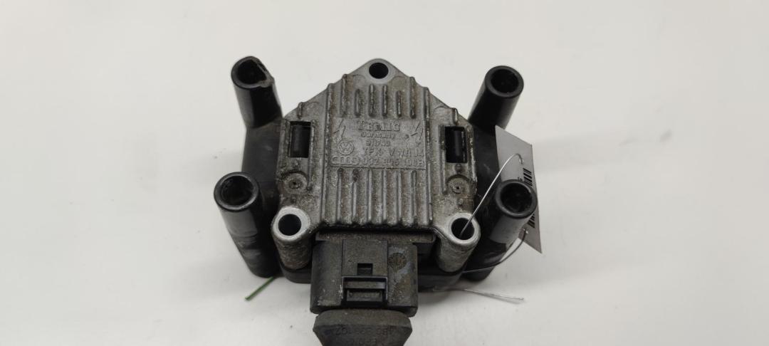 катушка зажигания Audi A4 B5 1999, 1.6 л., бензин, МКПП, серый, седан, 032905106B