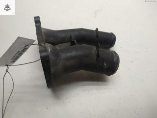 корпус термостата Ford Fusion 1 поколение [рестайлинг] 2007, 1.4 л., бензин, МКПП, красный, хетчбэк 5 дв., 2SAG9K478BD