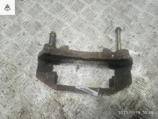 скоба суппорта Mercedes-Benz Vito-1 W638 2002, 2.2 л., дизель, АКПП, синий, микроавтобус