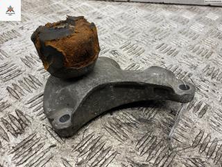 кронштейн двигателя Audi A6 4F/C6 2004, 3.0 л., дизель, АКПП, серый, седан, 4F0199343F