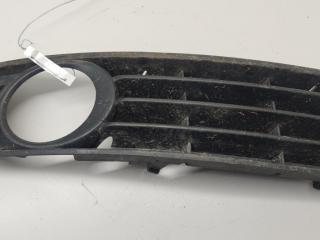 заглушка (решетка) в бампер Audi A4 B6 2003, 3.0 л., бензин, МКПП, синий, универсал, 8E0807682A