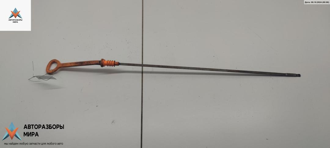 щуп двигателя Audi A4 B5 1996, 1.8 л., бензин, МКПП, серый, седан, 053115611C - фото №1