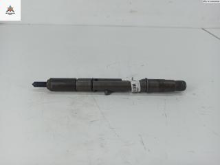 форсунка Audi A6 4B/C5 2000, 2.5 л., дизель, МКПП, чёрный, универсал, 059130201A