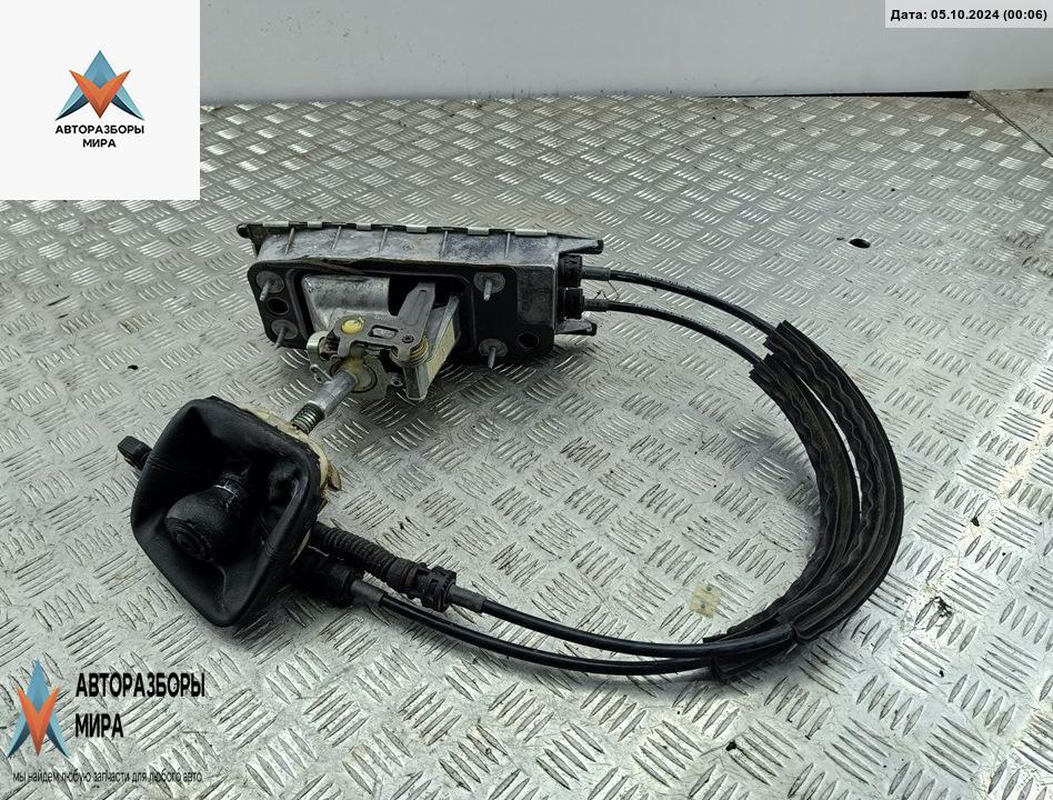 кулиса Volkswagen Golf 5 поколение 2005, 1.4 л., бензин, МКПП, синий, хетчбэк 3 дв. - фото №1