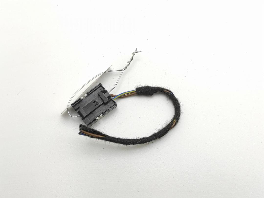 разъем (фишка) проводки BMW 3 E46 2002, 2.0 л., бензин, МКПП, серый, универсал, 8369712