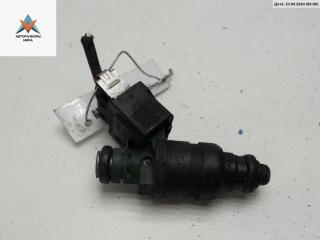 форсунка Volkswagen Golf 4 поколение 1998, 1.6 л., бензин, МКПП, красный, хетчбэк 5 дв., 037906031AA
