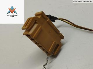 разъем (фишка) проводки Audi A6 4B/C5 2000, 1.8 л., бензин, МКПП, серый, седан, 893971636