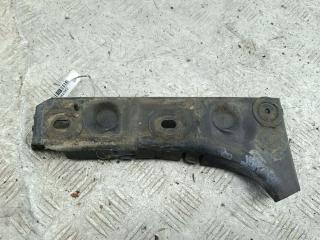 кронштейн переднего бампера Audi A6 4B/C5 1998, 2.4 л., бензин, МКПП, чёрный, универсал, 4B0807284B