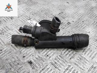 фланец (тройник) системы охлаждения Volkswagen Golf 5 поколение 2005, 1.9 л., дизель, МКПП, чёрный, хетчбэк 5 дв.