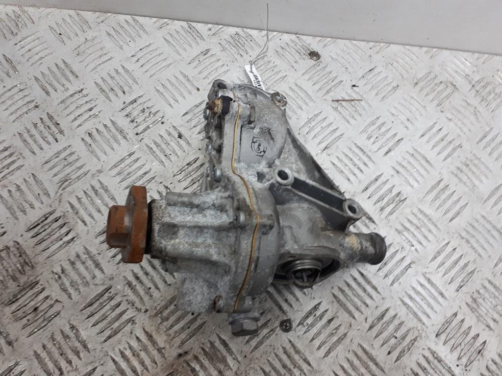 насос антифриза дополнительный Volkswagen Passat B5 1997, 1.8 л., бензин, МКПП, красный, универсал - фото №1