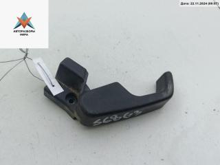 ручка открывания капота Volkswagen Passat B3 1990, 1.8 л., бензин, МКПП, красный, универсал