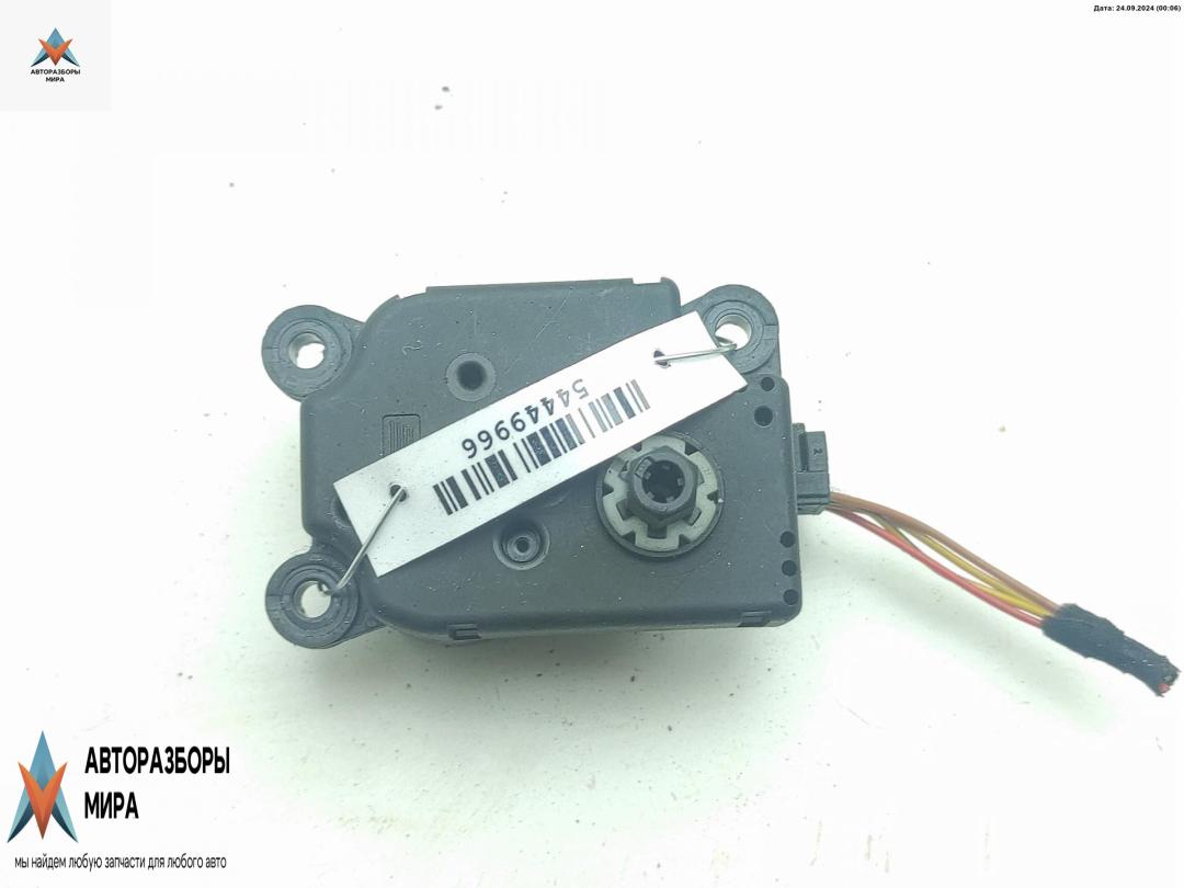 моторчик заслонки печки BMW 3 серия E90/E91/E92/E93 2005, 2.0 л., дизель, МКПП, чёрный, универсал - фото №1