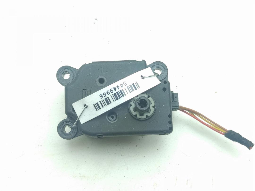 моторчик заслонки печки BMW 3 E90/E91/E92/E93 2005, 2.0 л., дизель, МКПП, чёрный, универсал - фото №1