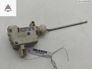 замок лючка топливного бака Volkswagen Polo 4 поколение [рестайлинг] 2008, 1.4 л., бензин, МКПП, чёрный, хетчбэк 3 дв., 6Q6810773C