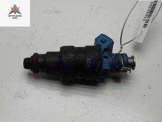 форсунка Volkswagen Golf 3 поколение 1996, 1.6 л., бензин, МКПП, красный, хетчбэк 5 дв., 037906031AD