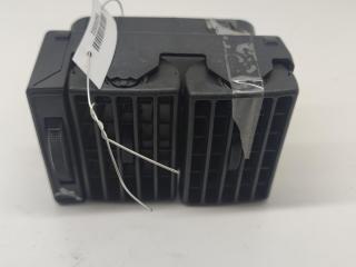 дефлектор обдува салона Audi 80 8A/B3 1990, 1.8 л., бензин, МКПП, синий, седан, 89380902