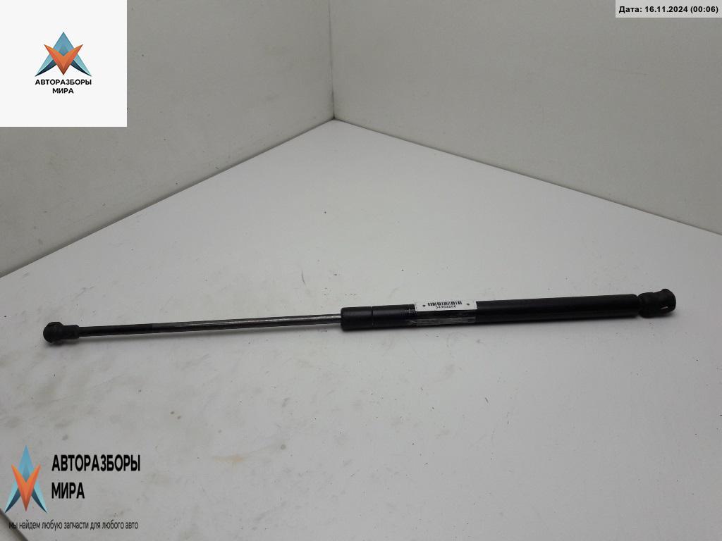 амортизатор крышки багажника (3-5 двери) Volkswagen Golf 4 поколение 1998, 1.4 л., бензин, МКПП, красный, хетчбэк 3 дв., 1J6827550 - фото №1