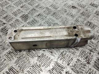 кронштейн переднего бампера Audi A6 4F/C6 2007, 2.7 л., дизель, МКПП, чёрный, универсал, 4F0807133