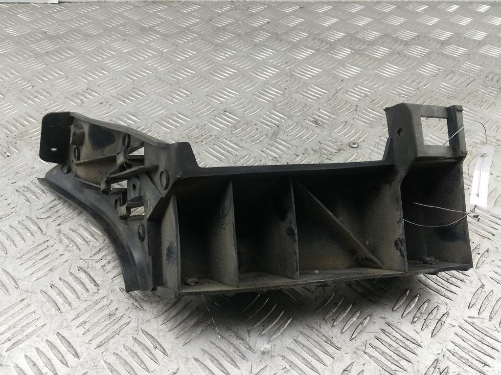 кронштейн заднего бампера Volkswagen Polo 2004, 1.9 л., дизель, МКПП, серый, хетчбэк 5 дв., 6Q6807376