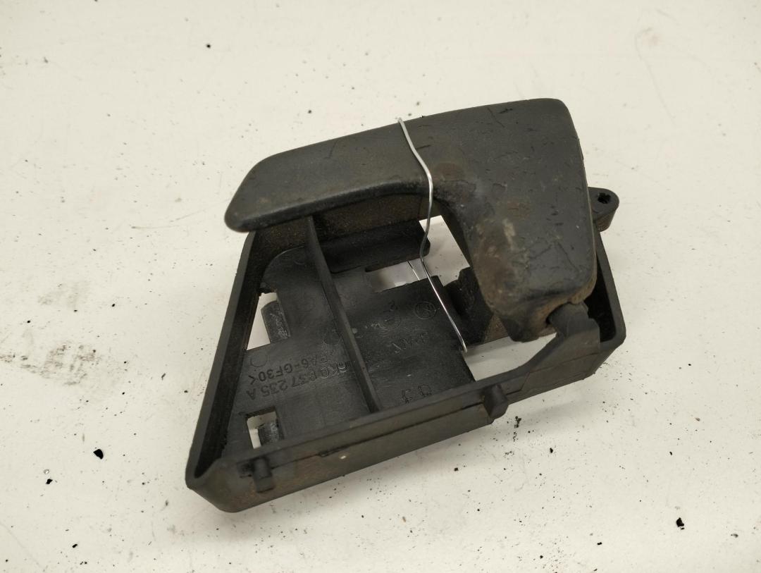 ручка внутренняя передняя левая SEAT Inca 1 поколение 1998, 1.9 л., дизель, МКПП, белый, фургон, 6K0837221C - фото №1