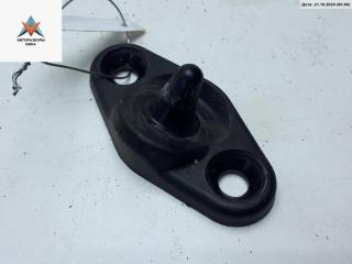 ответная часть (скоба) замка двери Volkswagen Caddy 3 поколение 2007, 1.9 л., дизель, МКПП, белый, фургон, 2K0843843