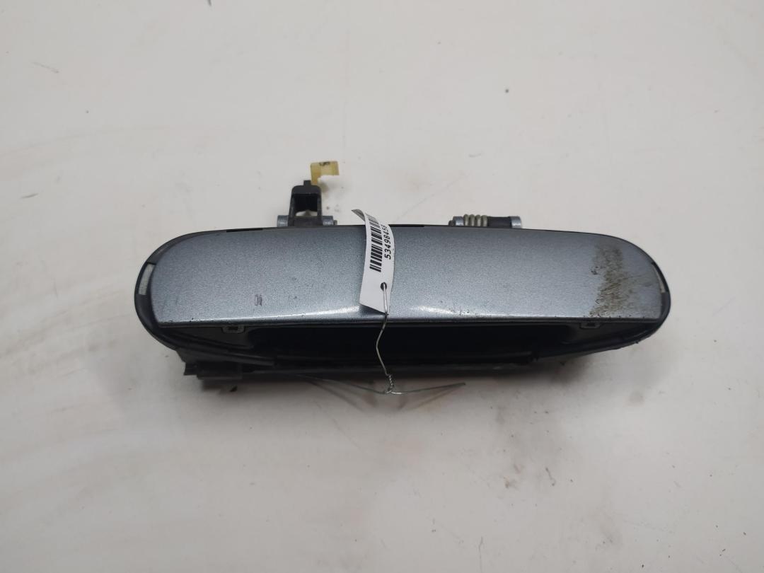 ручка наружная задняя правая Audi A6 4B/C5 1998, 2.5 л., дизель, АКПП, серый, универсал - фото №1
