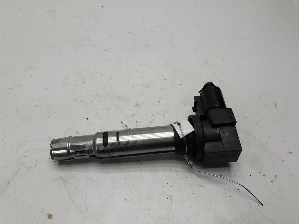 катушка зажигания Volkswagen Passat B6 2005, 1.6 л., бензин, МКПП, синий, универсал, 0986221023