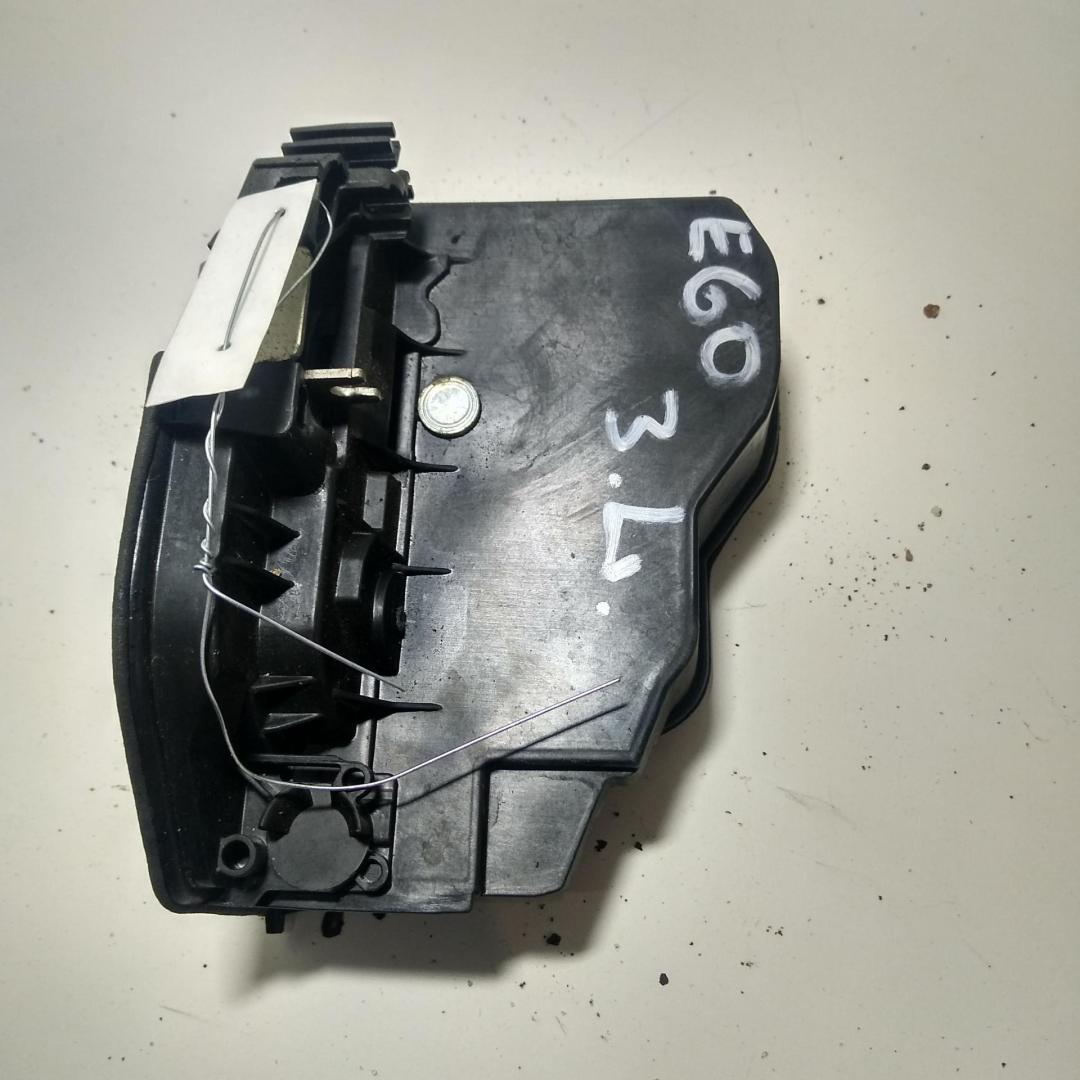 замок двери задней левой BMW 5 E60/E61 2003, 3.0 л., дизель, АКПП, серый, седан