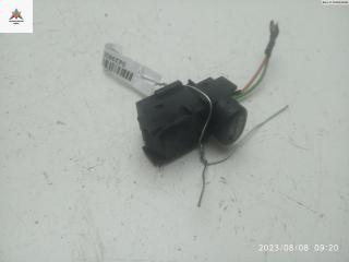 кнопка (выключатель) Mercedes-Benz Vito-1 W638 2001, 2.2 л., дизель, МКПП, красный, микроавтобус, 2088201001