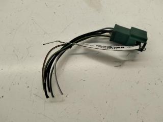 разъем (фишка) проводки Volkswagen Passat B3 1993, 2.0 л., бензин, МКПП, чёрный, универсал, 357941973
